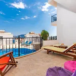 Talia * Kalkan
