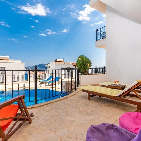 Talia * Kalkan