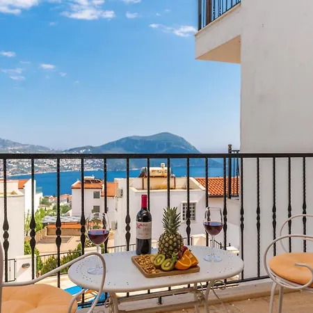 Talia * Kalkan